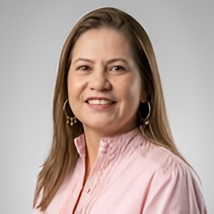 FABIOLA CARNEIRO FORTALECE PROTAGONISMO FEMININO E GANHA DESTAQUE NA POLÍTICA CEARENSE